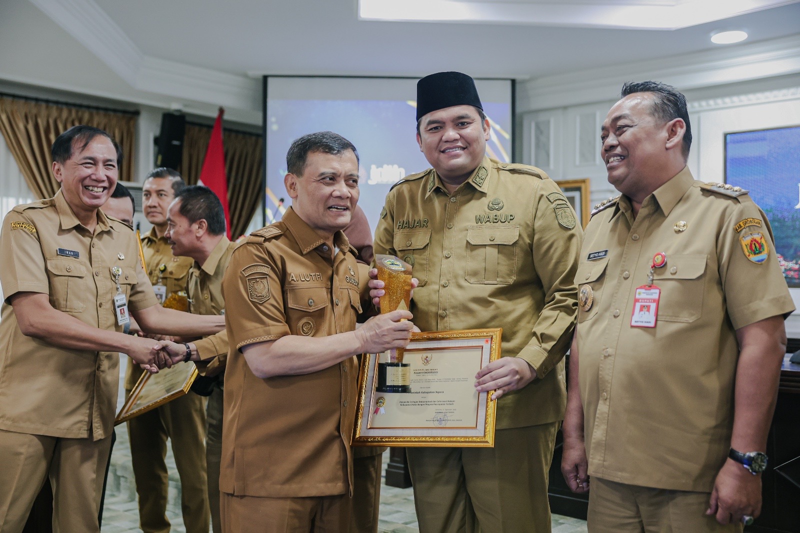 Jepara Raih Penghargaan JDIH Jateng, Kepastian Hukum Jadi Modal Tarik Investor